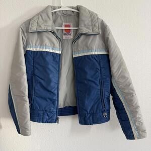 Vintage 80’s Retro Skyr Puffer Ski Jacket Blue Gray Apres-Ski Skiwear Size M
